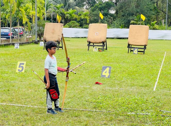 Dharswhwin Devi Veerabhadram in State level Archery Championship