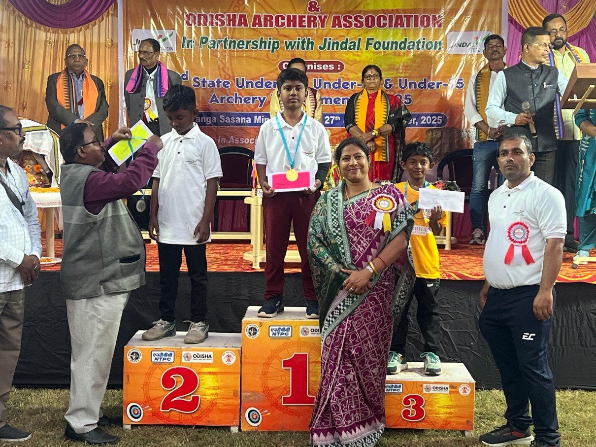 Dharshwin Devi Verabhadram of class 4B has secured 1st Position in Under-10 State Archery